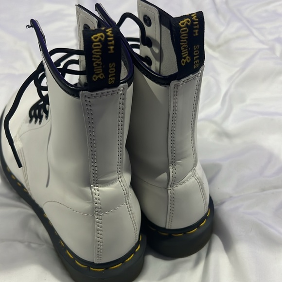Dr Marten’s White 11821 Lace-Up Boots Women’s 8 - Picture 8 of 9